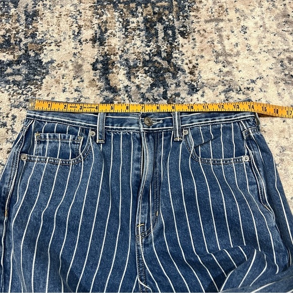 American Eagle Blue & White Striped Mom Jeans Size 6 - Picture 7 of 9